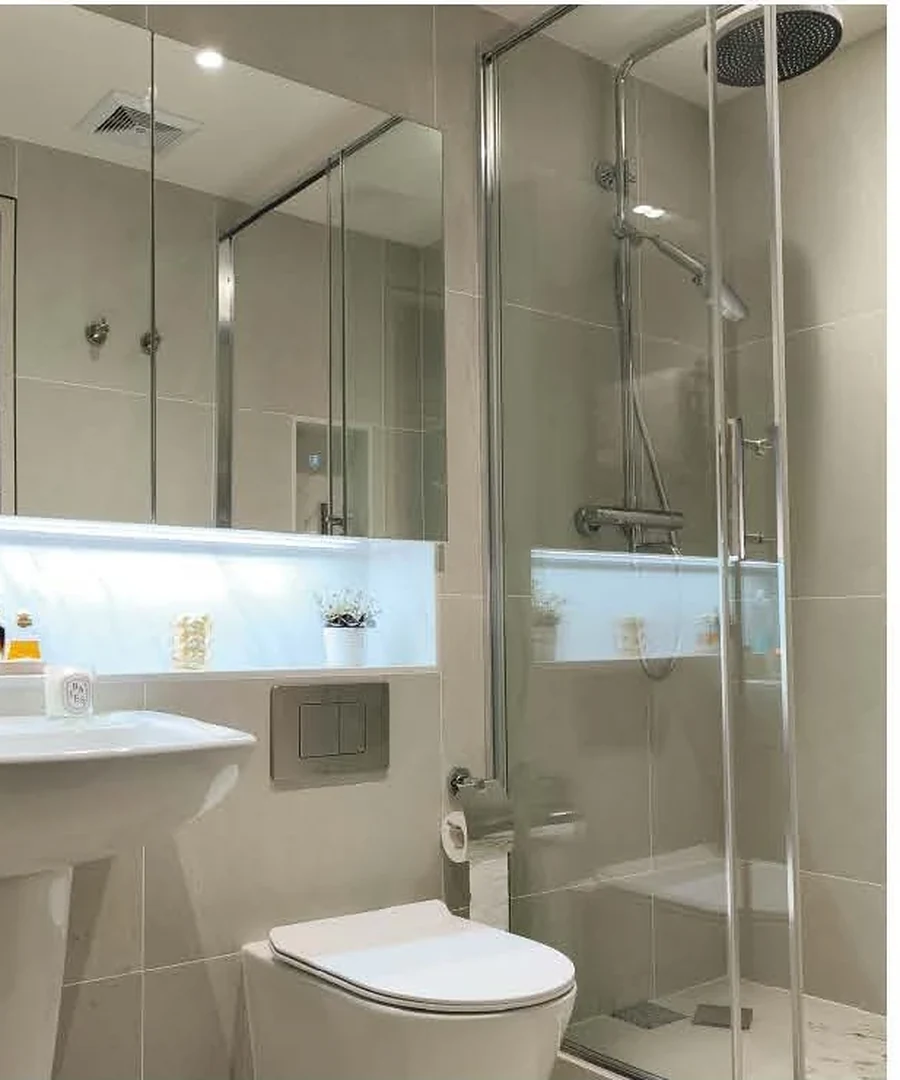 Britain Hari-SHEEN LANE bathroom interior reference